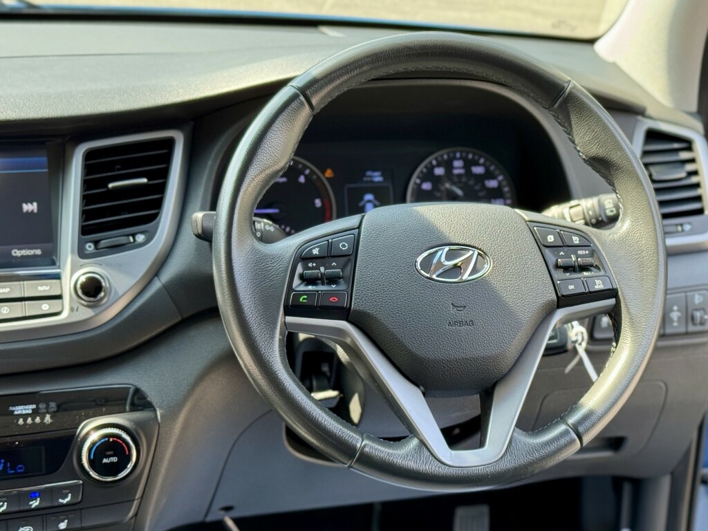 Hyundai Tucson Tucson Premium Blue Drive 2Wd Crdi Silver #21