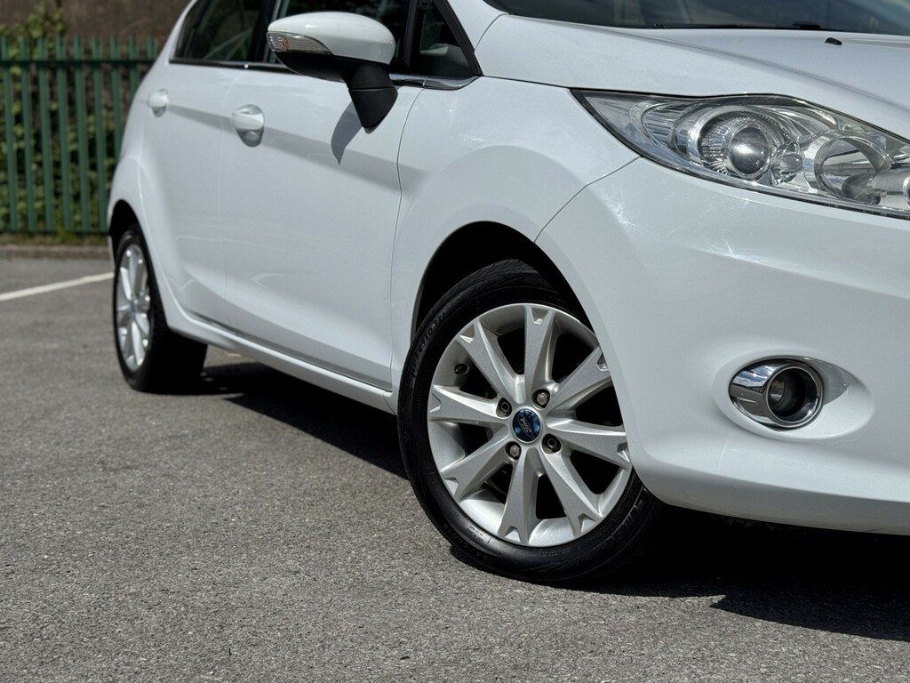 Ford Fiesta 1.6 Zetec S Hatchback 134 Gkm, White #15