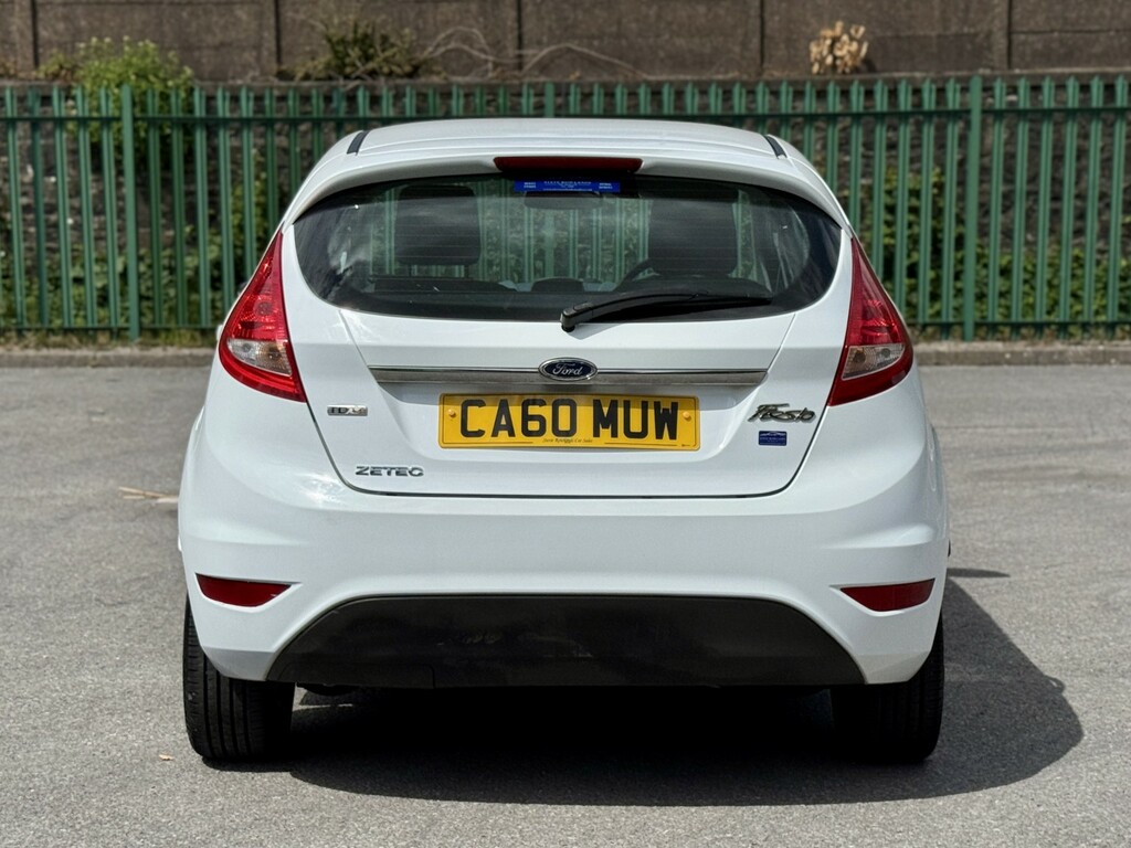 Ford Fiesta 1.6 Zetec S Hatchback 134 Gkm, White #10