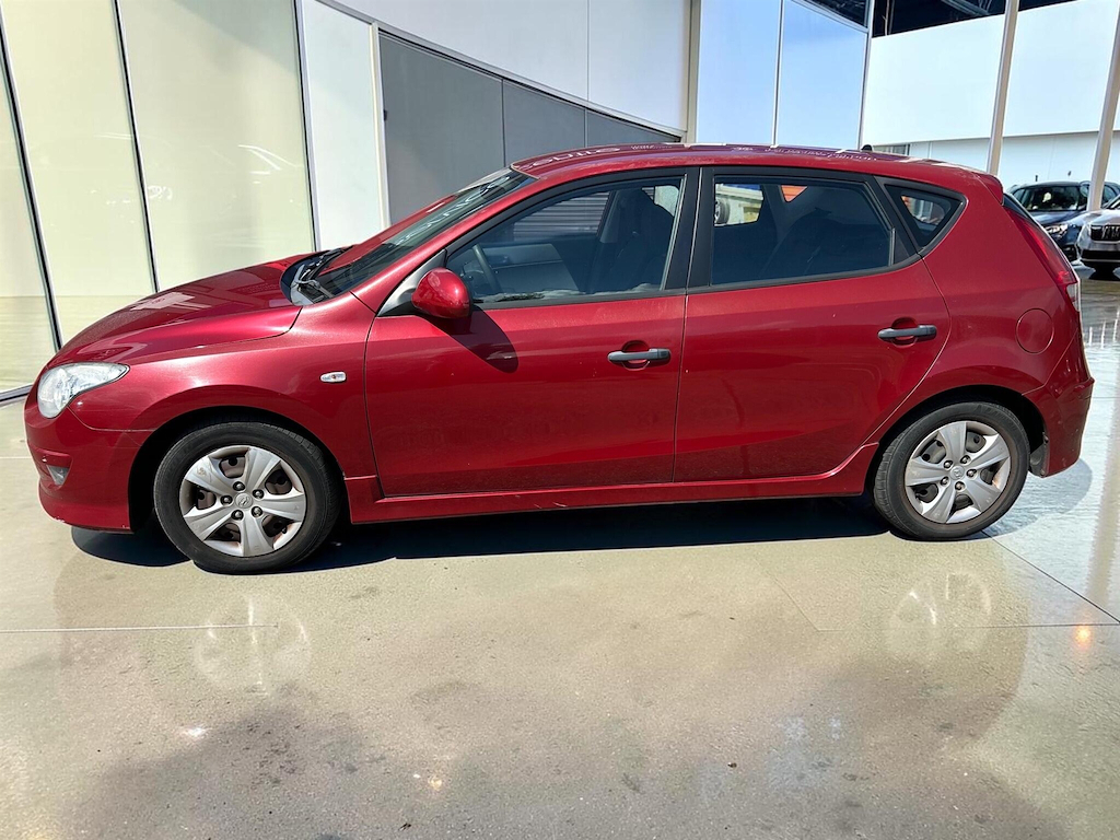 Hyundai I30 Hatchback Red #6
