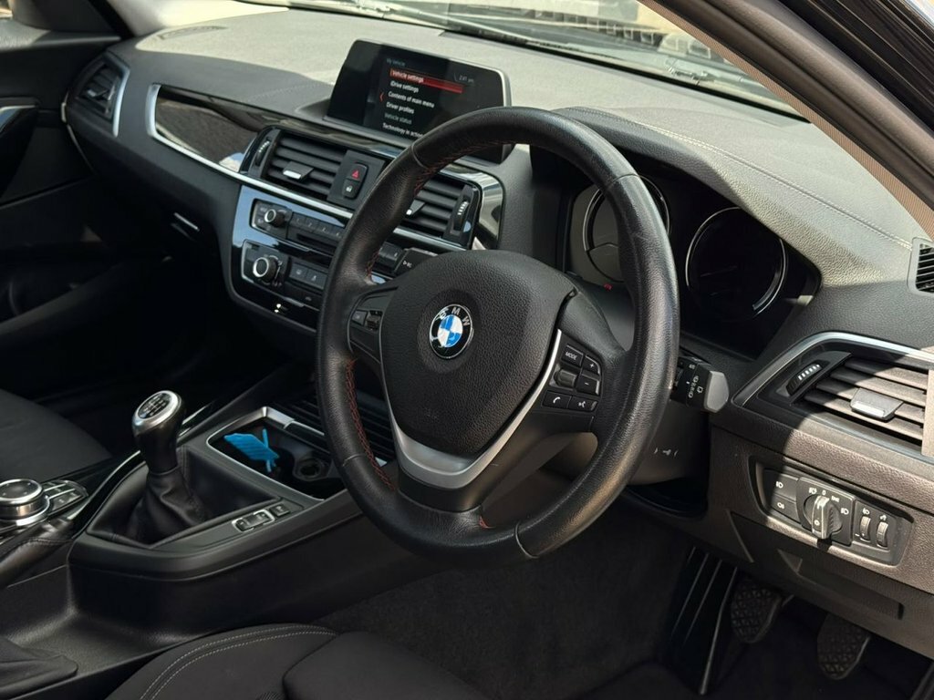 BMW 1 Series 1.5L Sport Black #3