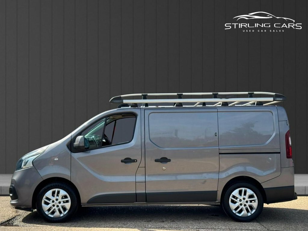 Renault Trafic 1.6 Sl29 Business Plus Energy Dci 125 Bhp Euro 6 White #9