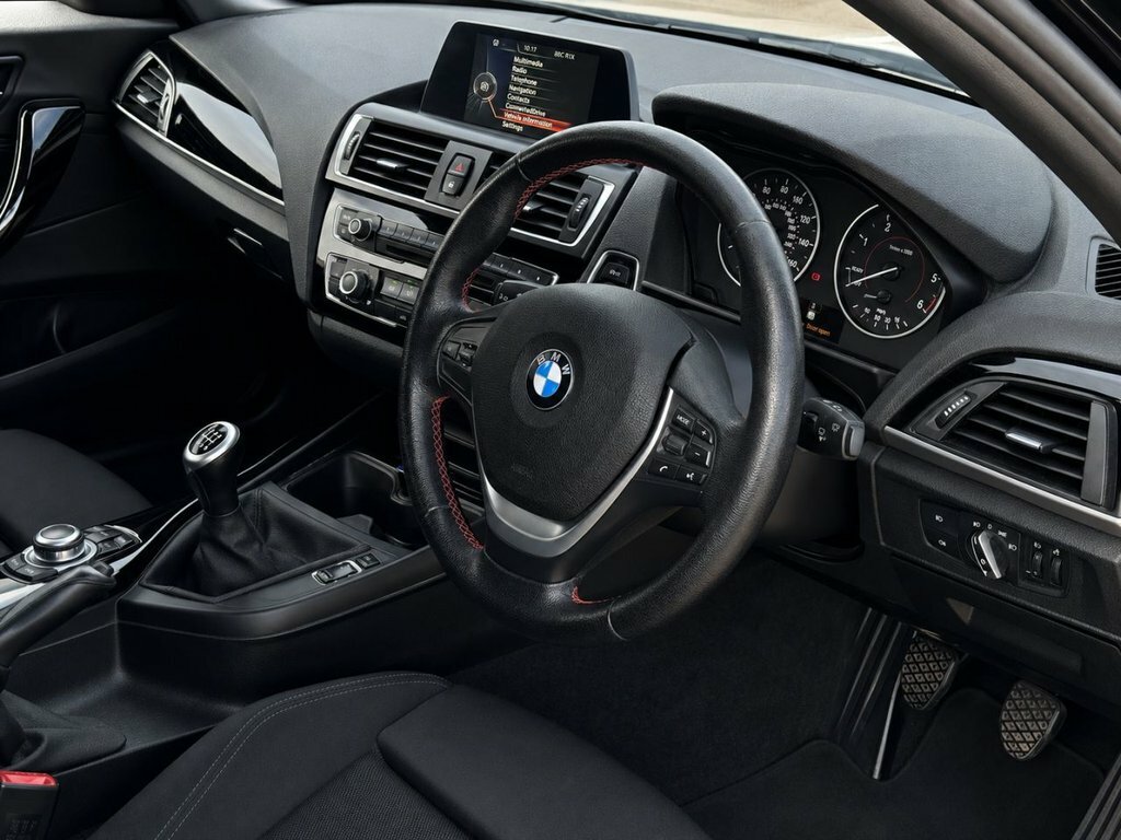 BMW 1 Series 1.5L Sport Grey #3
