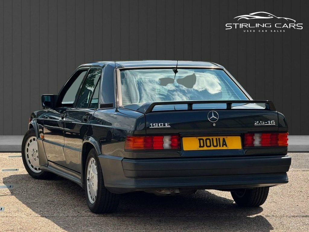 Mercedes-Benz 190 Saloon Black #2