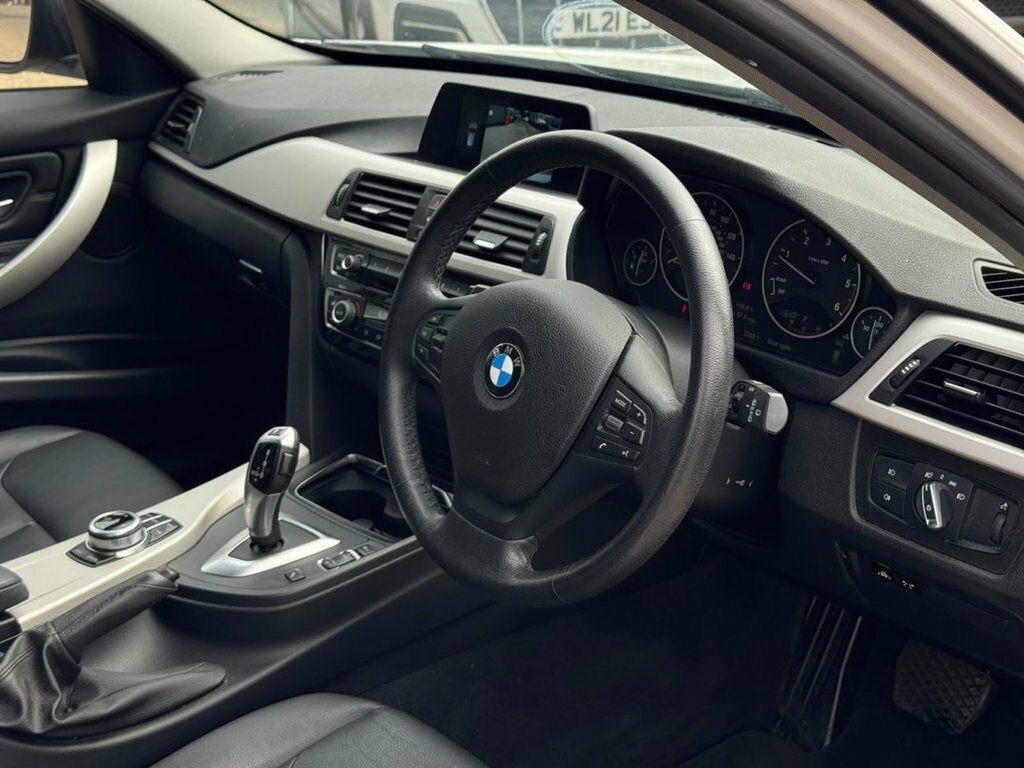 BMW 3 Series 2L Se White #4
