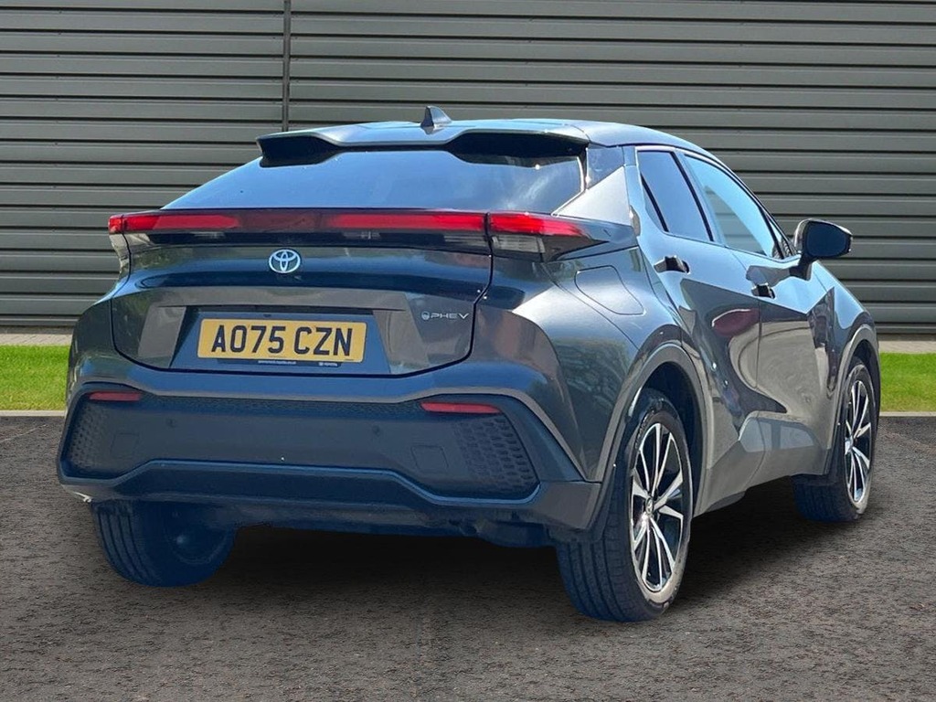Toyota C-Hr 2.0 Vvt 13.6Kwh Design Suv Plug In Hybr Grey #3