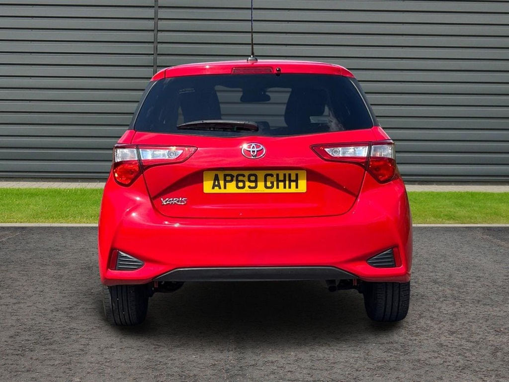 Toyota Yaris 1.5 Vvt I Y20 Bi Tone Hatchback AP69GHH Red #4