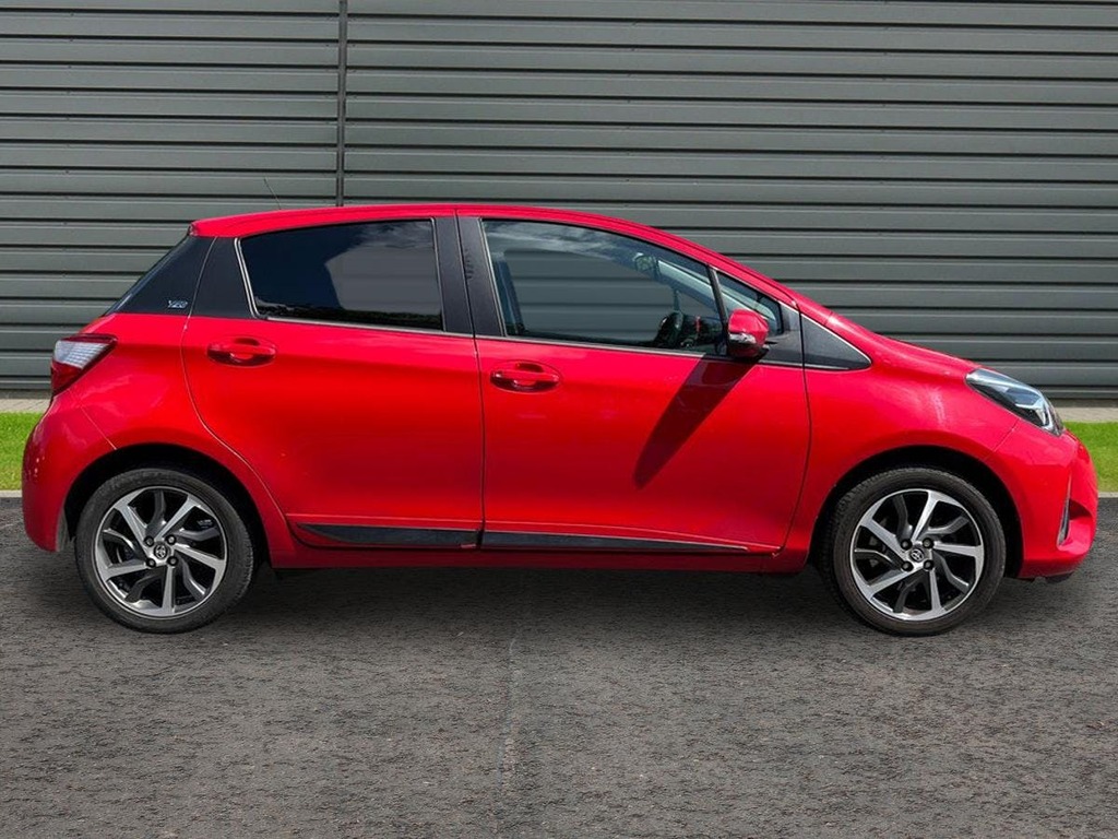 Toyota Yaris 1.5 Vvt I Y20 Bi Tone Hatchback AP69GHH Red #2