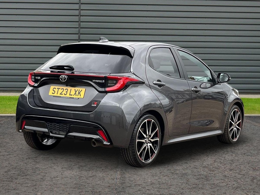Toyota Yaris 1.5 1.5 Vvt-h Gr Sport Hatchback Hybrid ST23LXK Grey #3