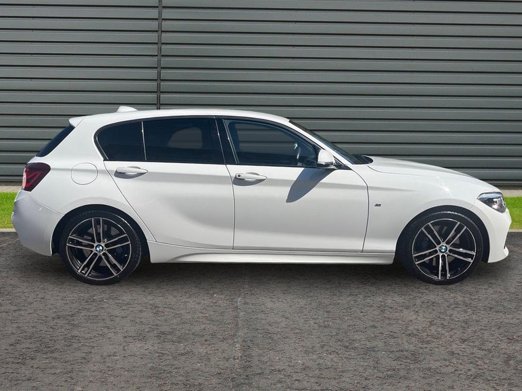 BMW 1 Series 1.5 118I M Sport Shadow Edition Hatchback Pet GV19CGG White #2