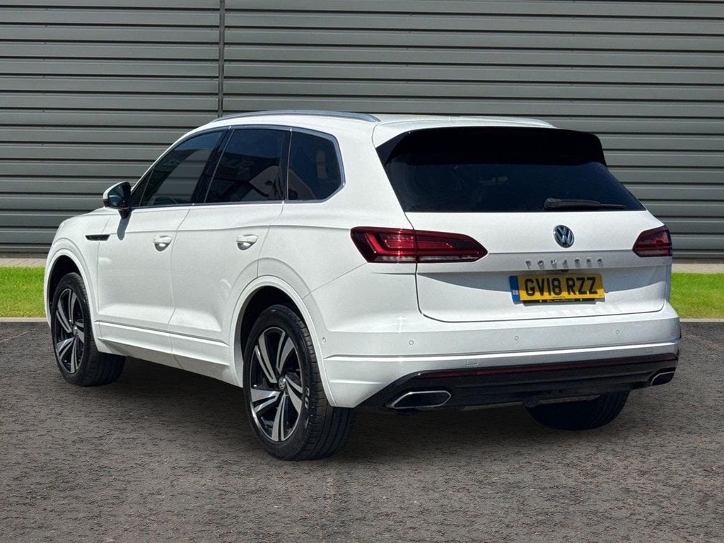 Volkswagen Touareg 3.0 Tdi V6 R Line Tech Suv Tiptronic 4M GV18RZZ White #5