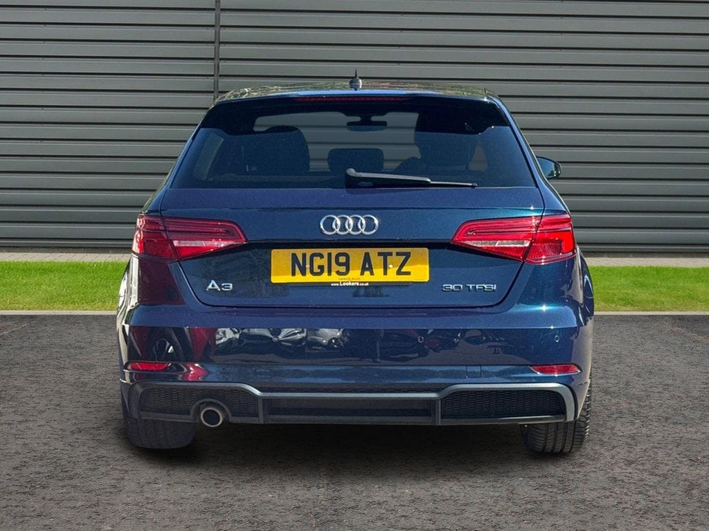Audi A3 1.0 Tfsi 30 Black Edition Sportback Man Blue #4
