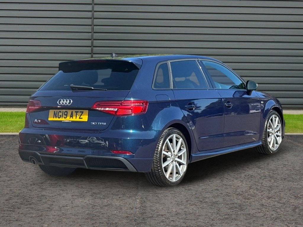 Audi A3 1.0 Tfsi 30 Black Edition Sportback Man Blue #3