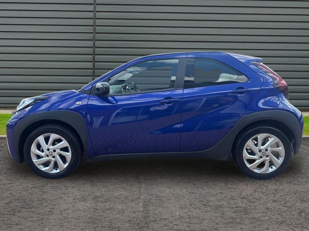 Toyota Aygo X 1.0 Vvt I Pure Hatchback X Shift GV25VUL Blue #6