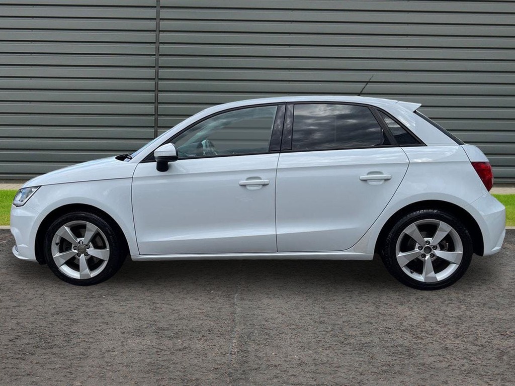 Audi A1 1.6 Tdi Sport Sportback S Tronic White #6