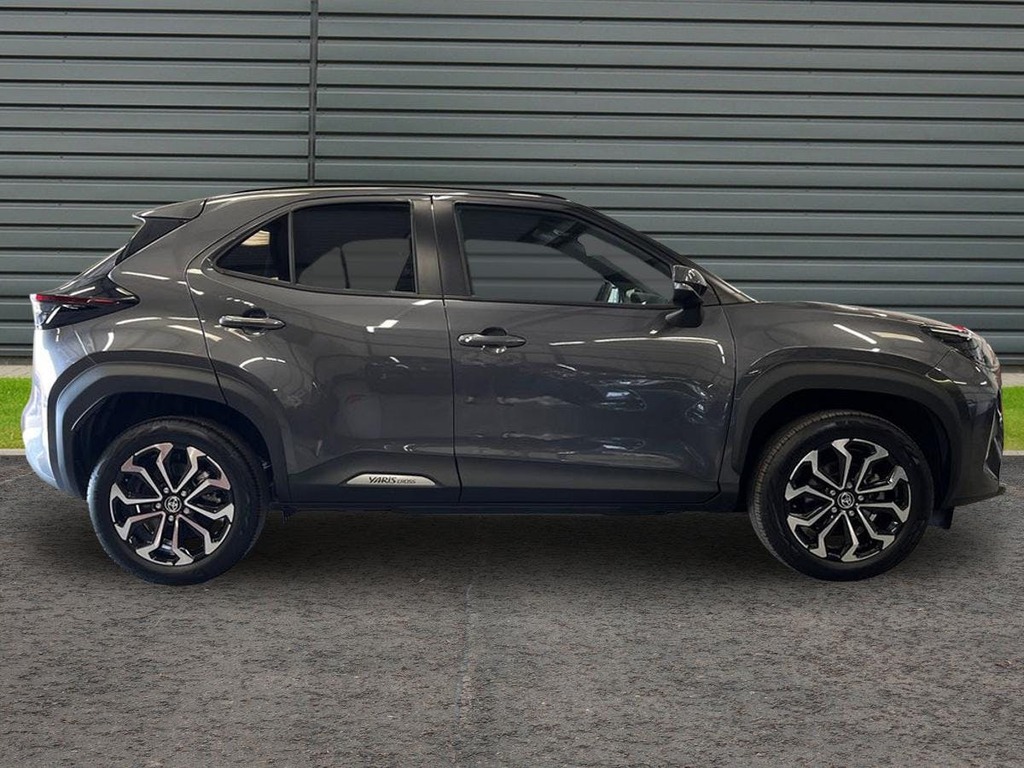 Toyota Yaris Cross 1.5 Vvt-h Design Suv Hybrid E Cvt Grey #2