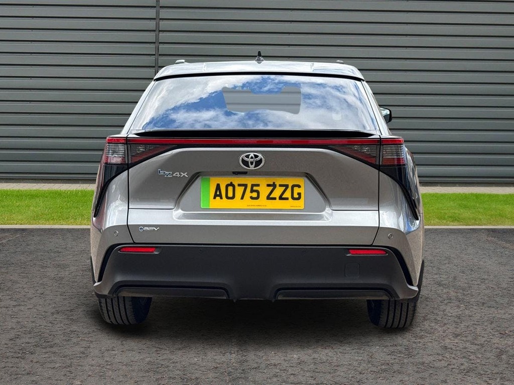 Toyota bZ4X 0.0 73.1Kwh Design Suv Grey #4