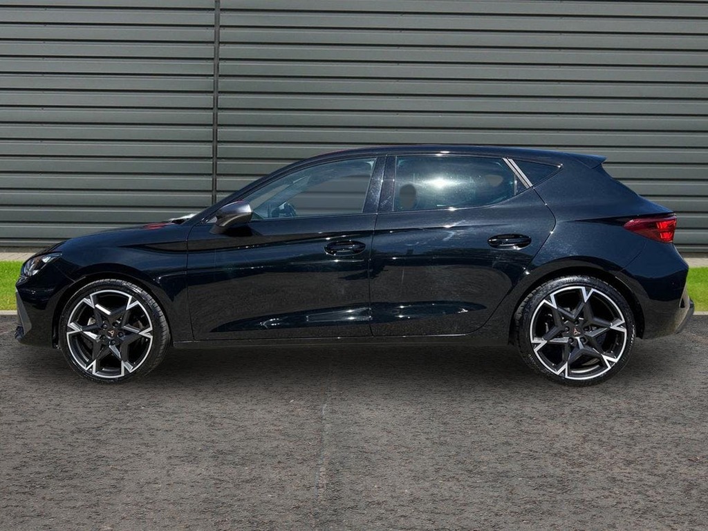 Cupra Leon 1.5 Tsi V2 Hatchback KS25TVD Black #6