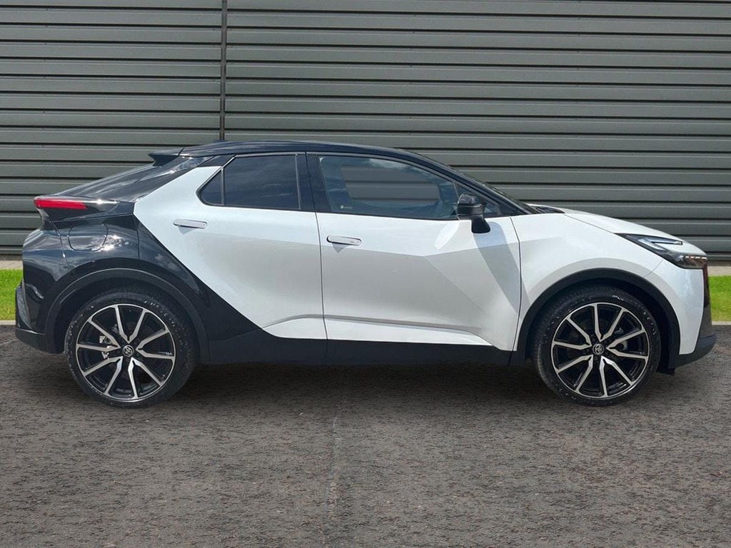 Toyota C-Hr 2.0 Vvt 13.6Kwh Gr Sport Suv Plug In Hy White #2