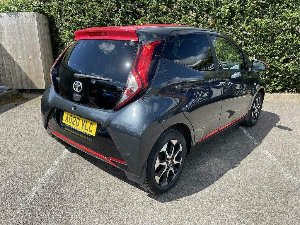 Toyota Aygo 1.0 Vvt I X Trend Hatchback Grey #2