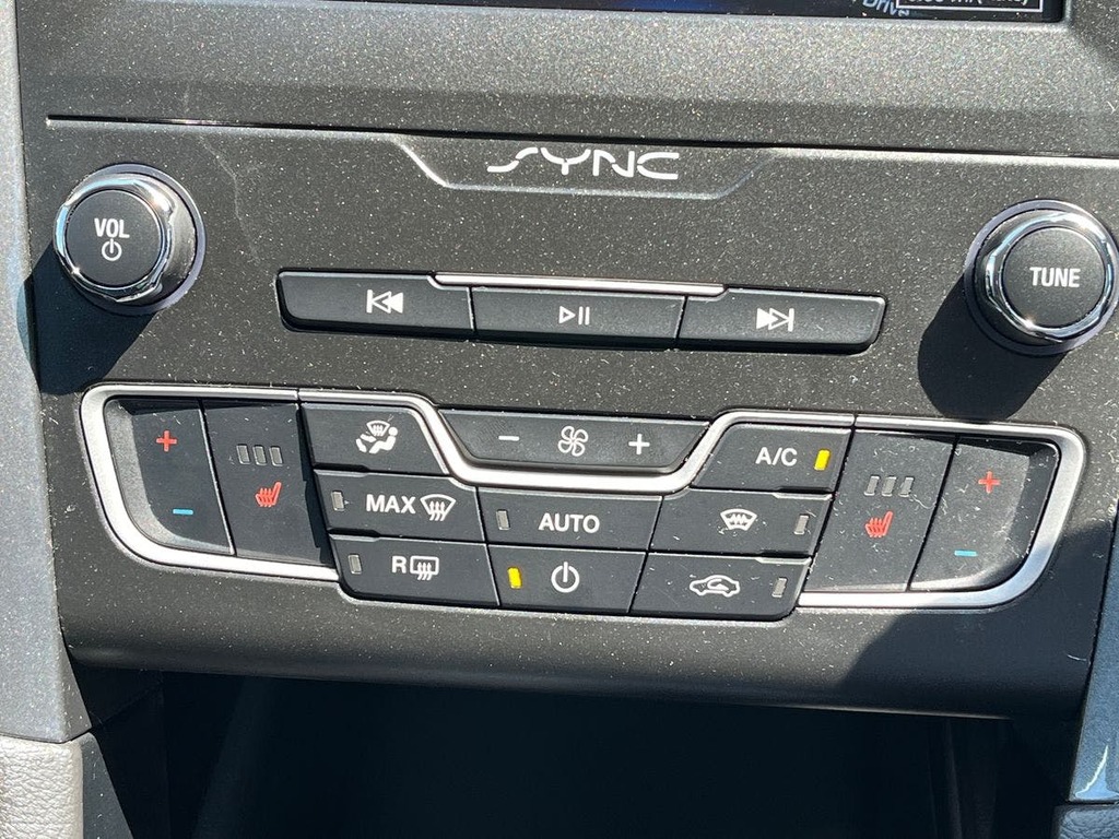 Ford Mondeo 2.0 Hybrid Titanium Edition Black #15