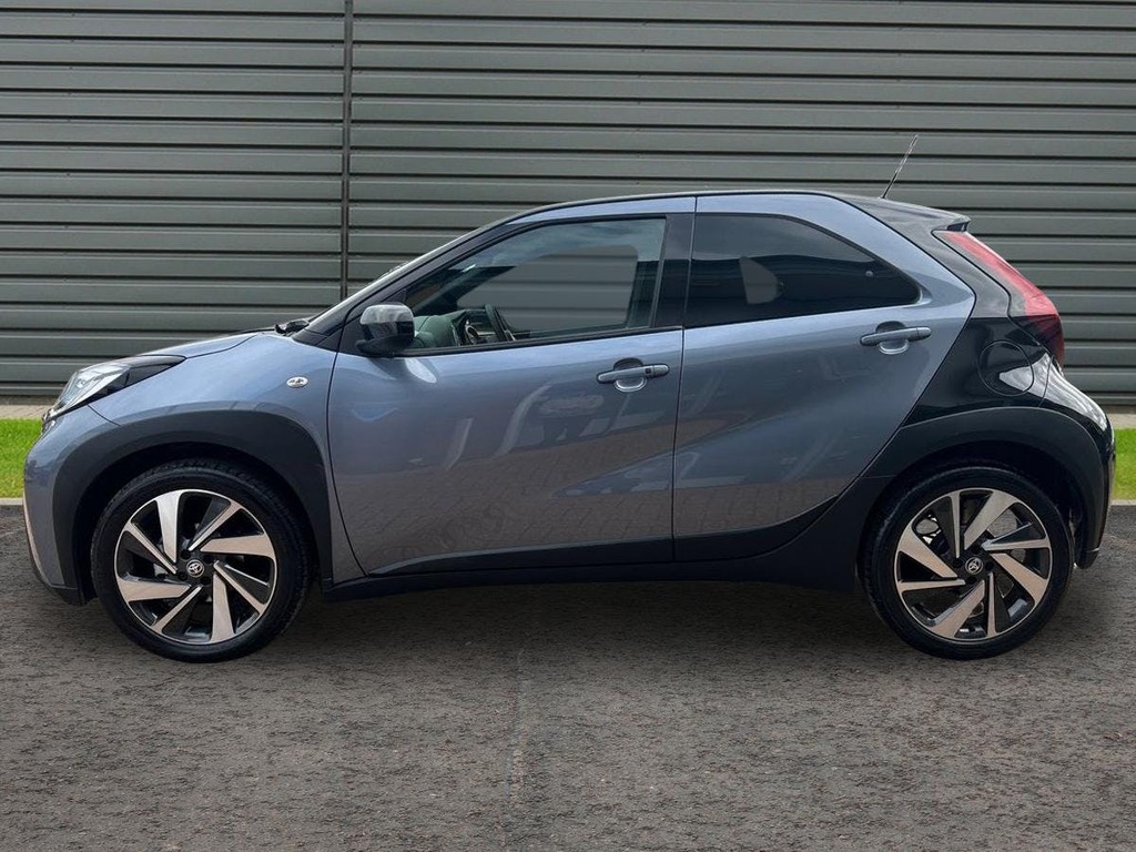 Toyota Aygo X 1.0 Vvt I Exclusive Hatchback X Shift #6