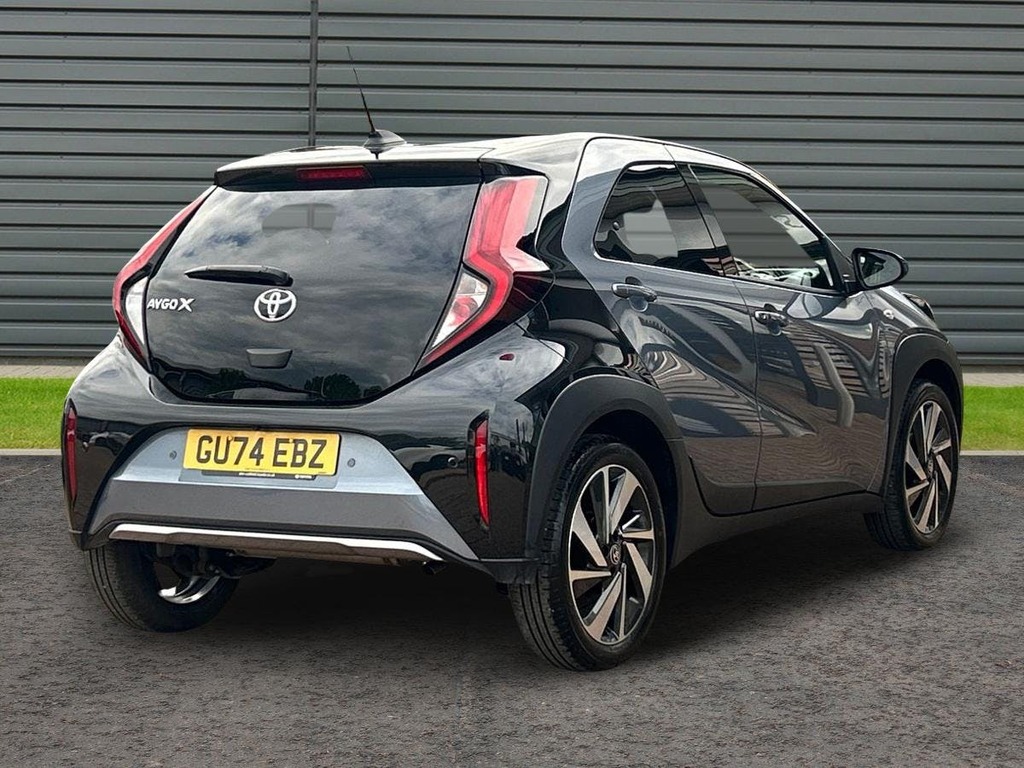 Toyota Aygo X 1.0 Vvt I Exclusive Hatchback X Shift #3