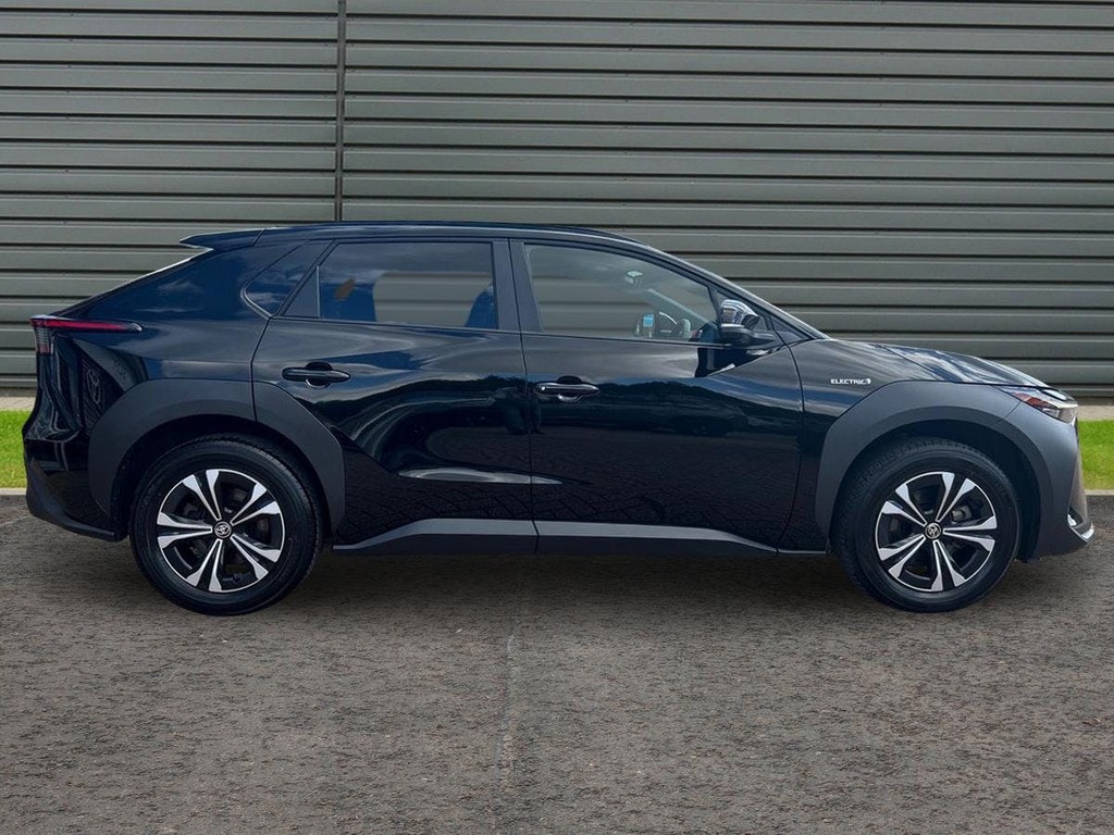 Toyota bZ4X 71.4Kwh Motion Suv Black #2