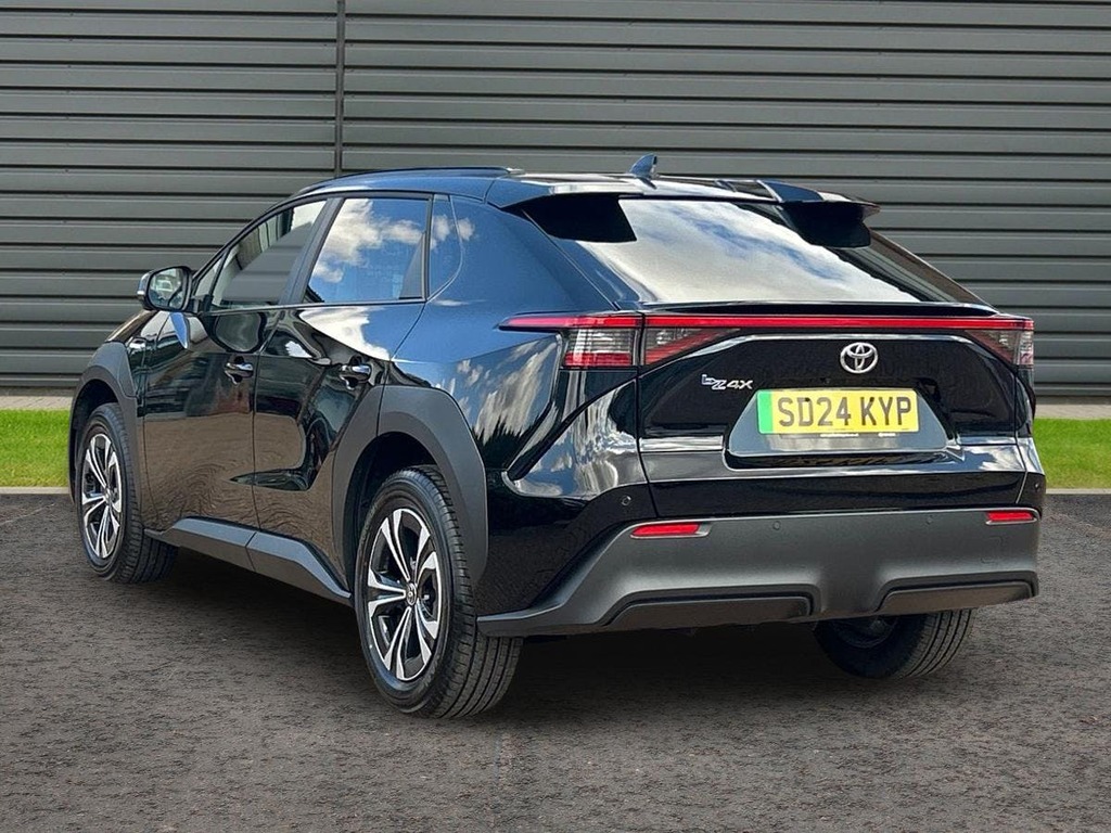 Toyota bZ4X 71.4Kwh Motion Suv Black #5