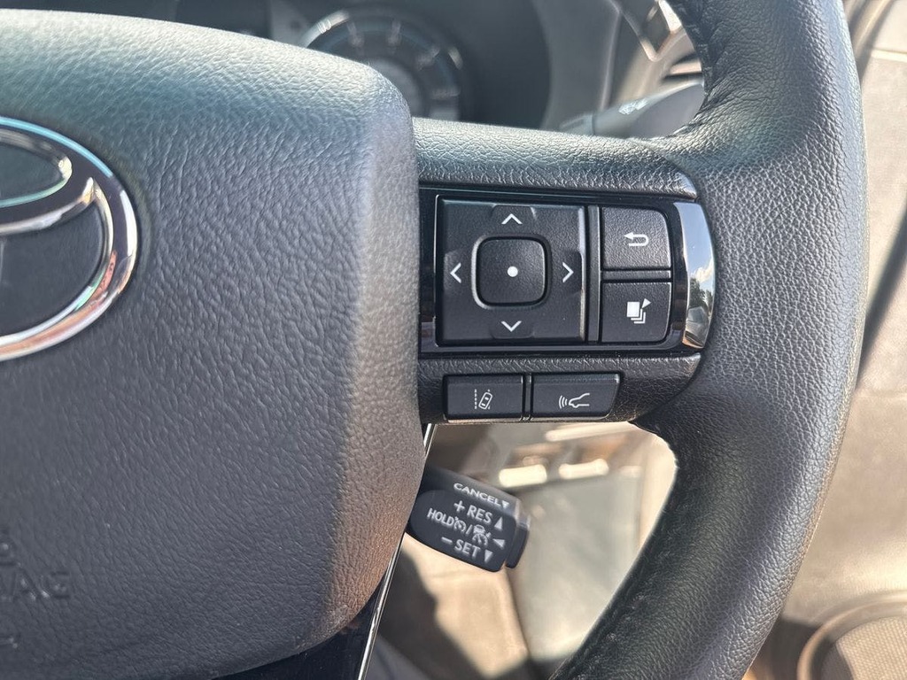 Toyota HILUX 2.8 D-4d Invincible X Pickup Double Cab Brown #23