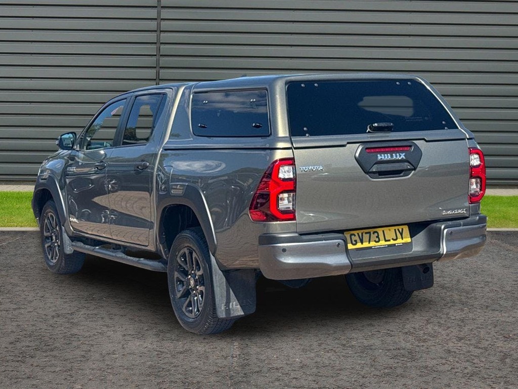 Toyota HILUX 2.8 D-4d Invincible X Pickup Double Cab Brown #5