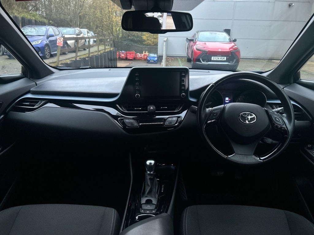 Toyota C-Hr Icon Silver #9