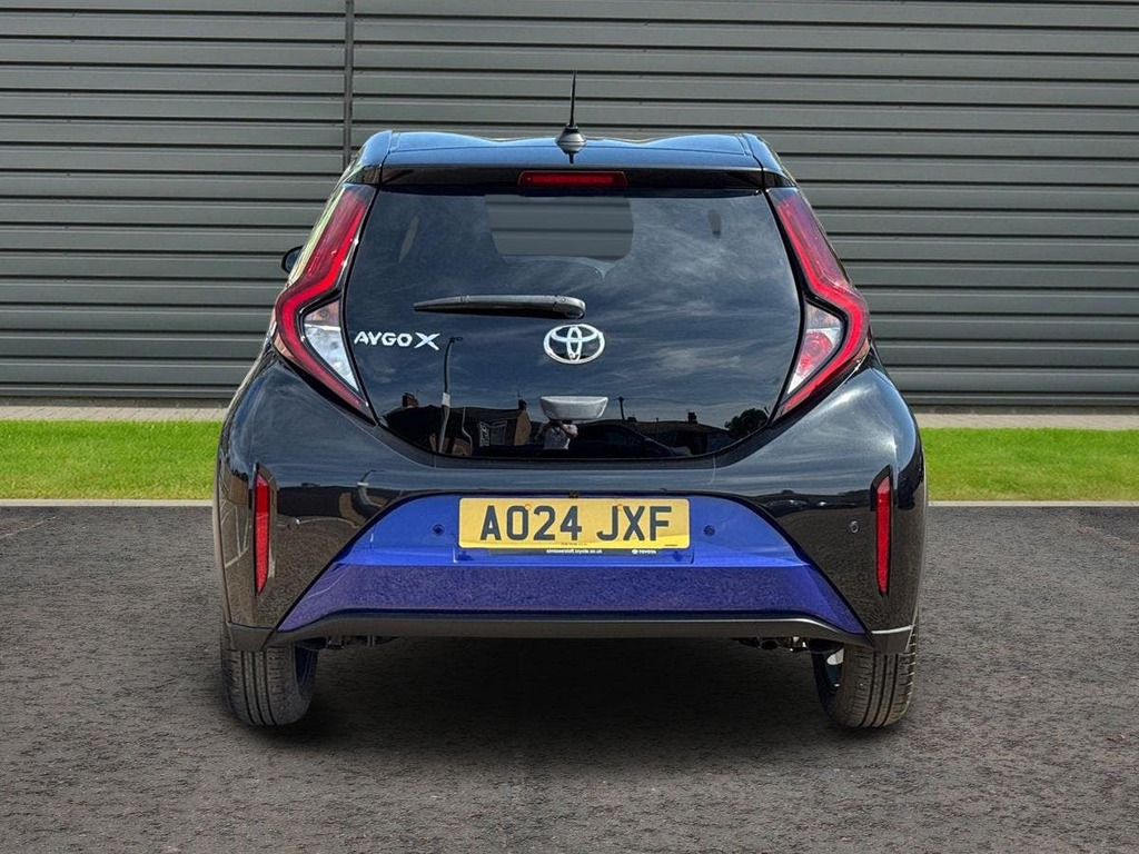 Toyota Aygo X 1.0 Vvt I Edge Hatchback Blue #4