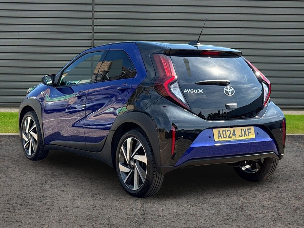 Toyota Aygo X 1.0 Vvt I Edge Hatchback Blue #5