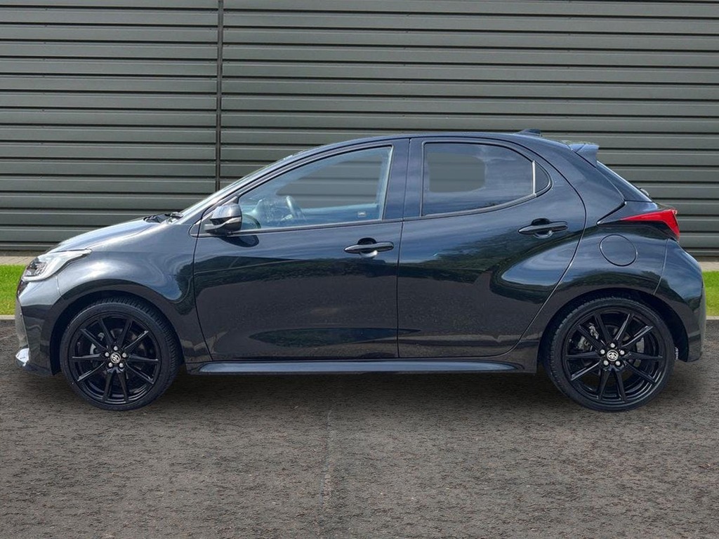 Toyota Yaris 1.5 Vvt-h Gr Sport Hatchback Hybrid E C Black #6