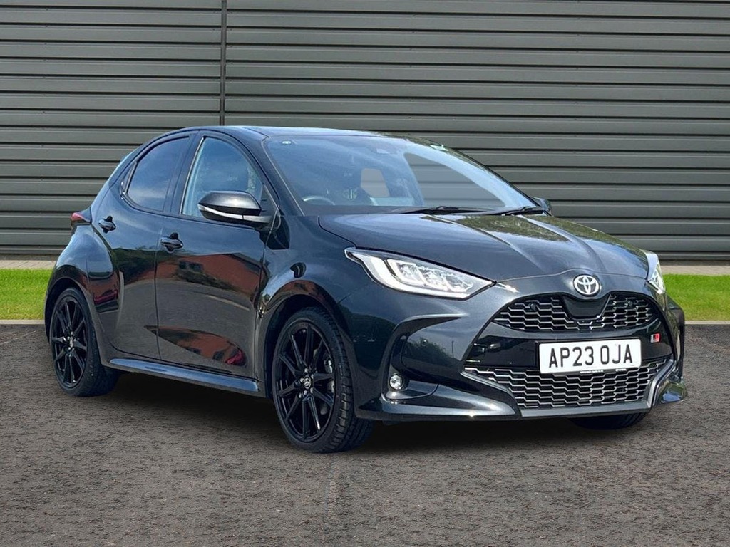 Toyota Yaris 1.5 Vvt-h Gr Sport Hatchback Hybrid E C Black