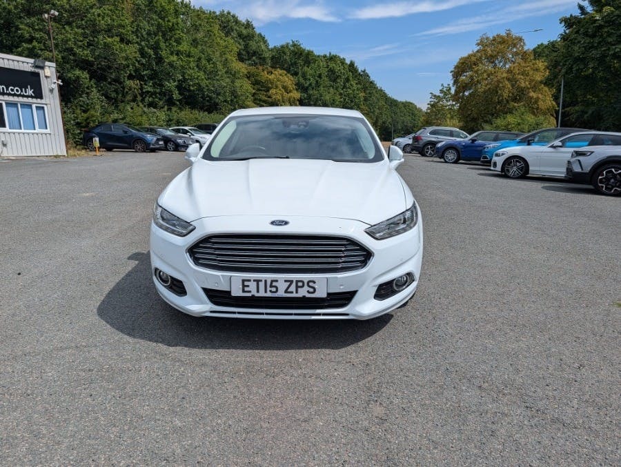 Ford Mondeo 2.0T Ecoboost Titanium Hatchback White #5