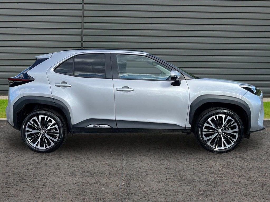Toyota Yaris Cross 1.5 Vvt-h Excel Suv Hybrid E Cvt Silver #2