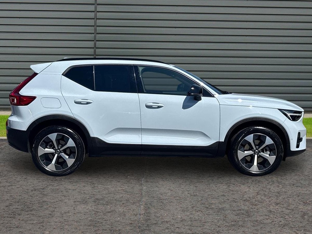 Volvo XC40 2.0 B3 Mhev Plus Dark Suv Hybrid Dct Au Blue #2