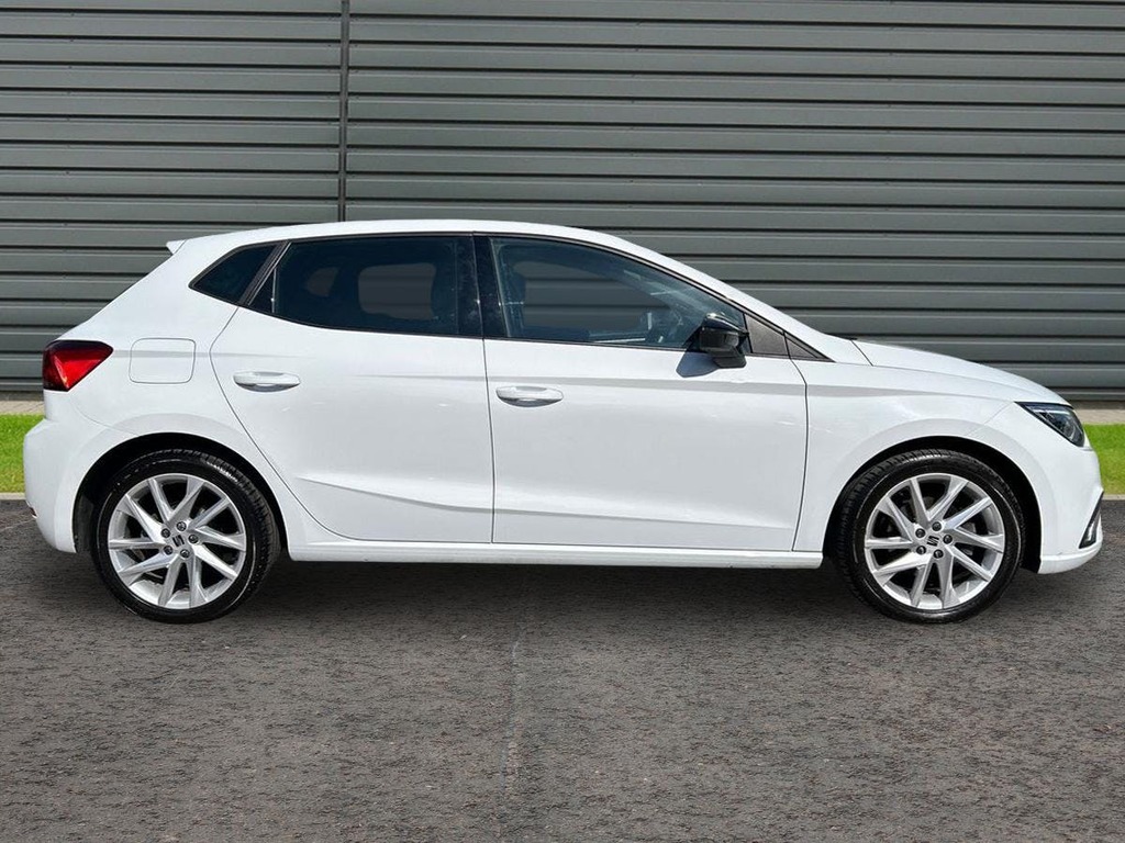 Seat Ibiza 1.0 Tsi Fr Hatchback White #2