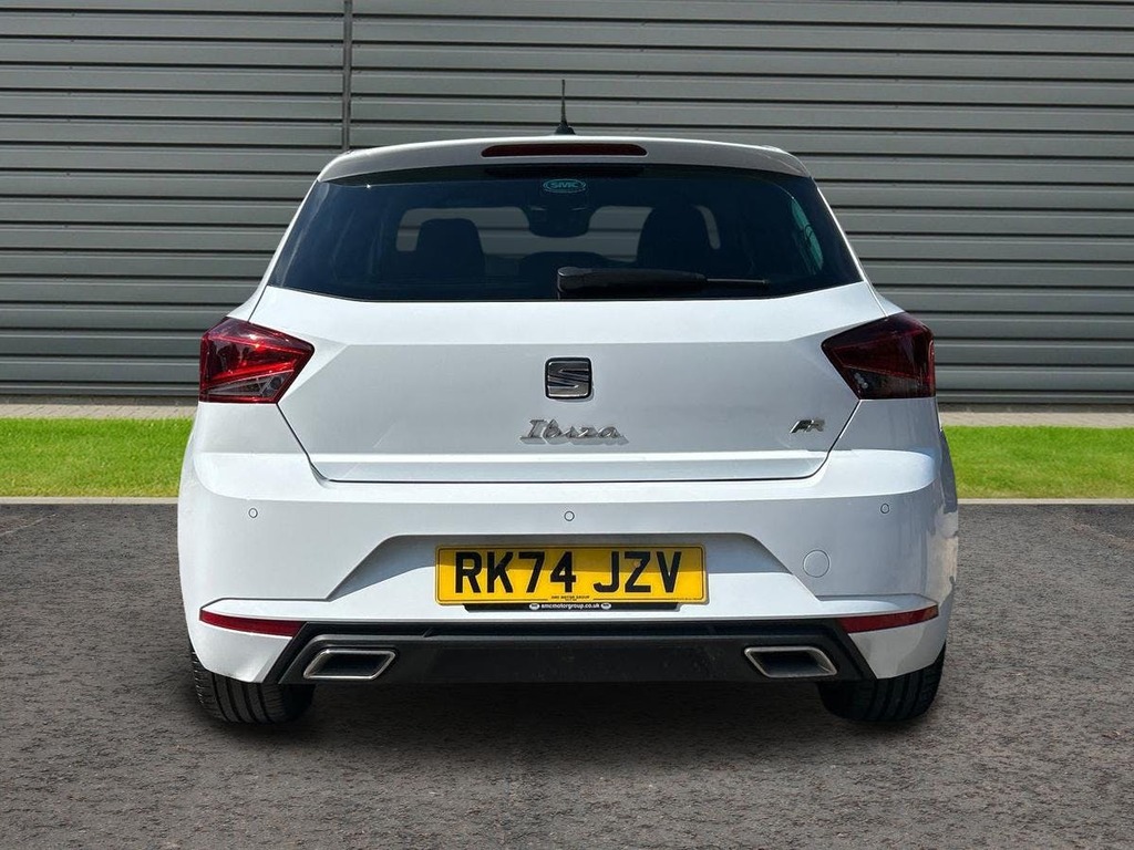 Seat Ibiza 1.0 Tsi Fr Hatchback White #4
