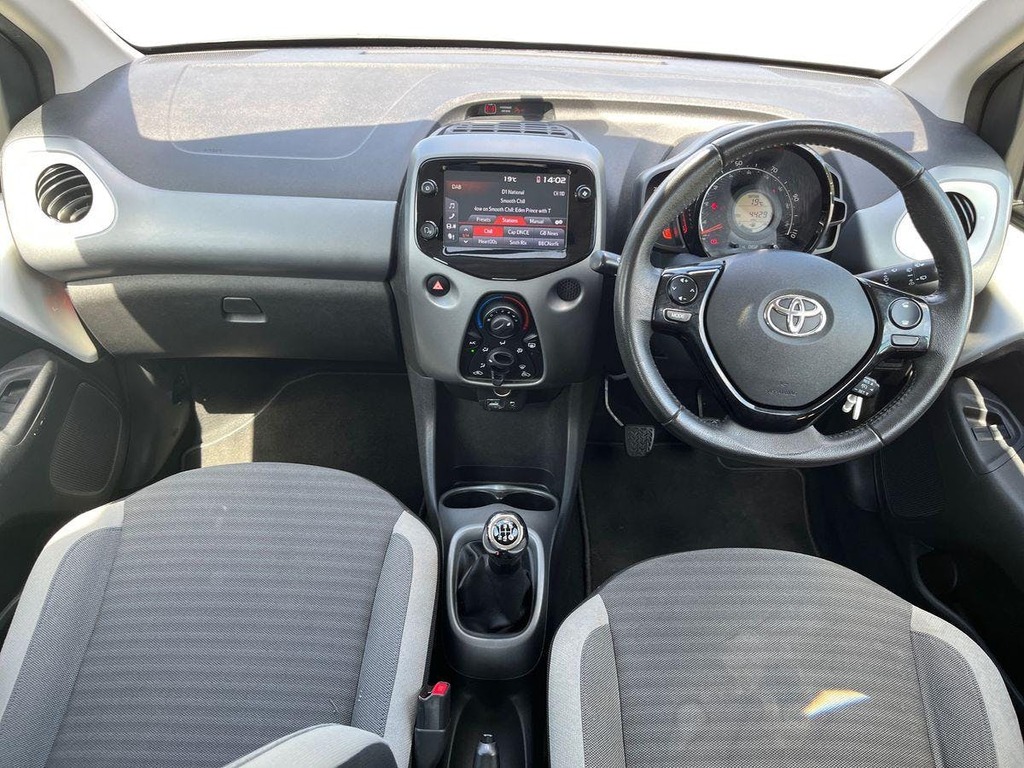Toyota Aygo 1.0 Vvt-i X-play Tss X-shift Grey #11