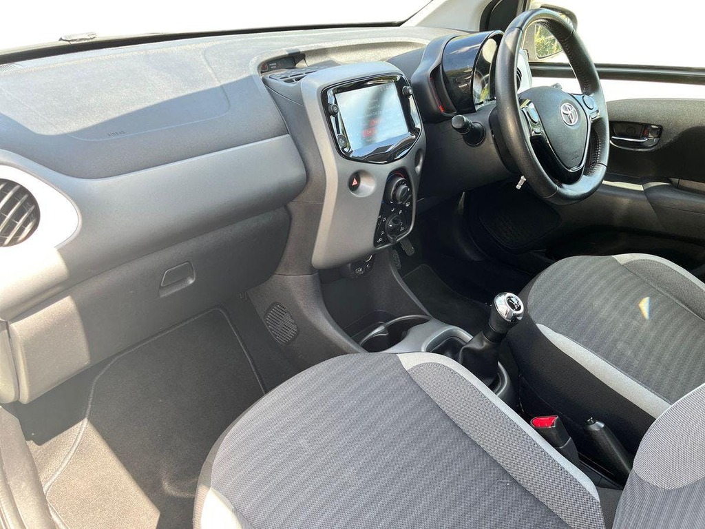 Toyota Aygo 1.0 Vvt-i X-play Tss X-shift Grey #12