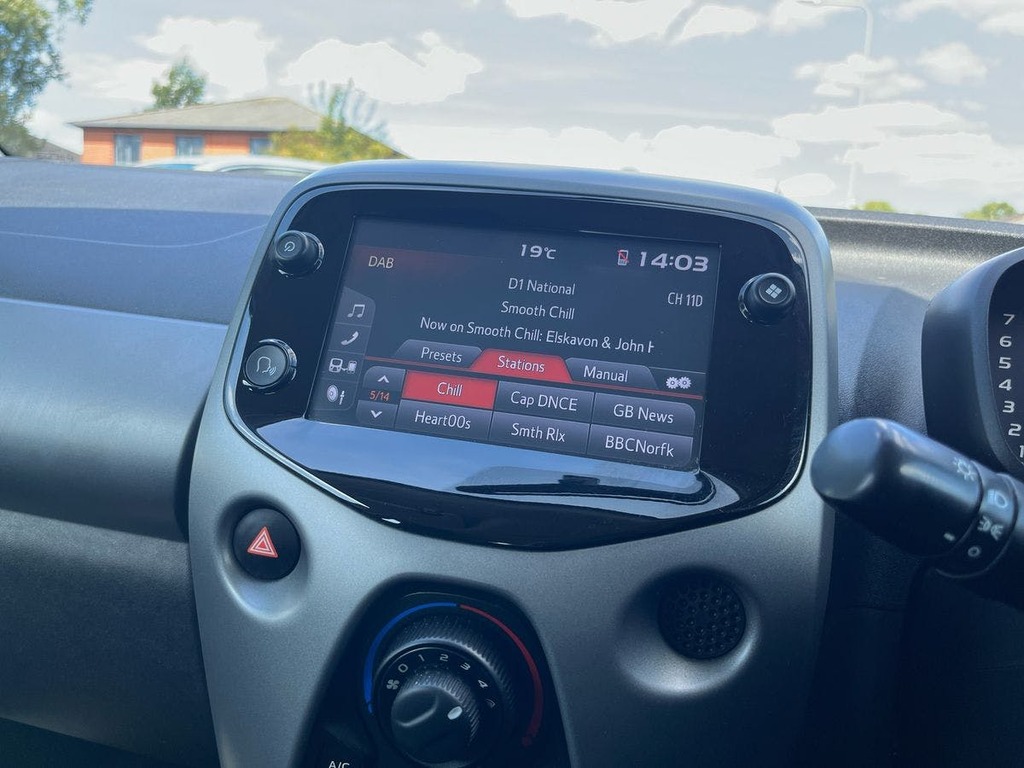 Toyota Aygo 1.0 Vvt-i X-play Tss X-shift Grey #16
