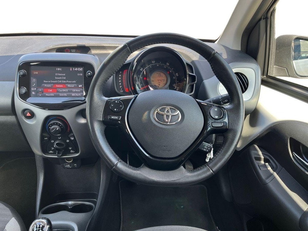 Toyota Aygo 1.0 Vvt-i X-play Tss X-shift Grey #10