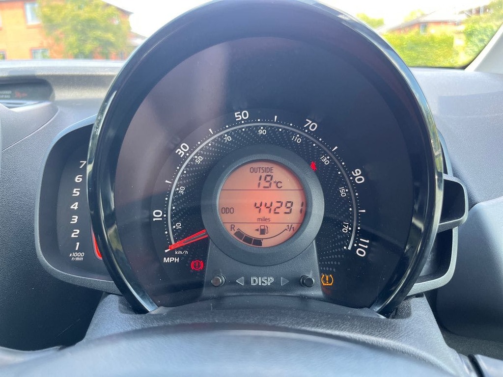 Toyota Aygo 1.0 Vvt-i X-play Tss X-shift Grey #19