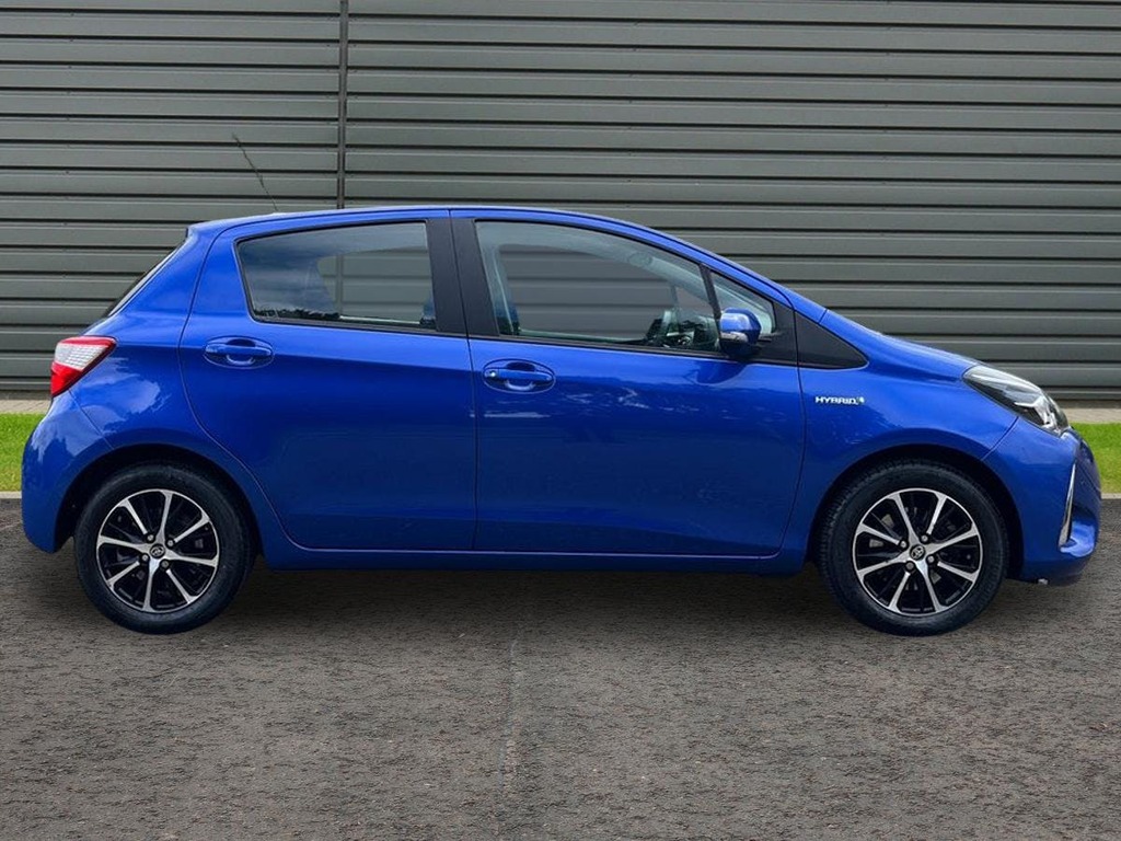Toyota Yaris 1.5 Vvt-h Icon Tech Hatchback Hybrid E Blue #2