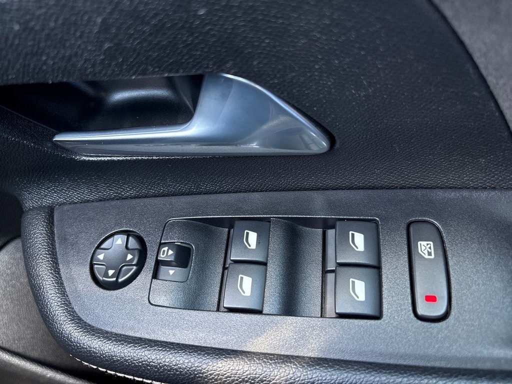 Vauxhall Mokka-e Full 50Kwh 11Kwch 136Ps Sri Premiu Black #15