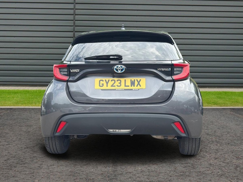 Toyota Yaris 1.5 Vvt-h Design Hatchback Hybrid E Cvt Grey #4