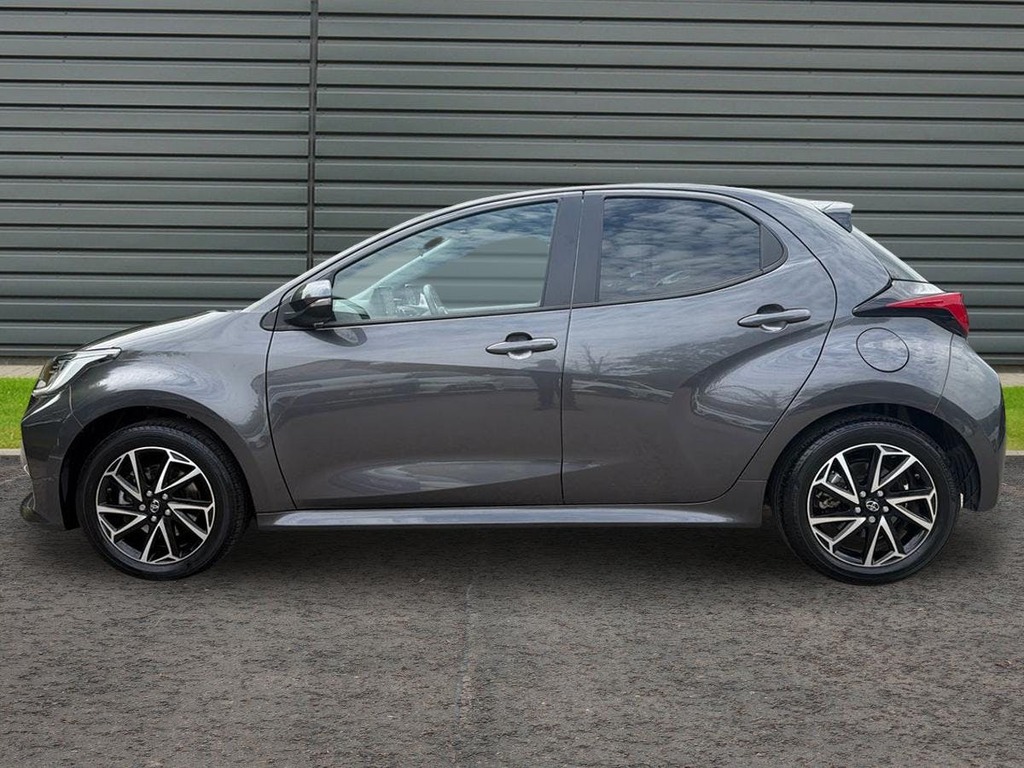 Toyota Yaris 1.5 Vvt-h Design Hatchback Hybrid E Cvt Grey #6